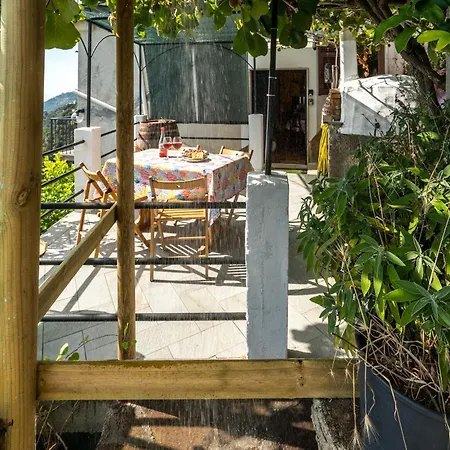 Semesterbostad Casa Panoramica Con Terrazza E Vista Mare Alle 5 Terre Biassa