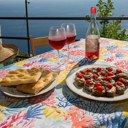 Casa Panoramica Con Terrazza E Vista Mare Alle 5 Terre Semesterbostad Biassa